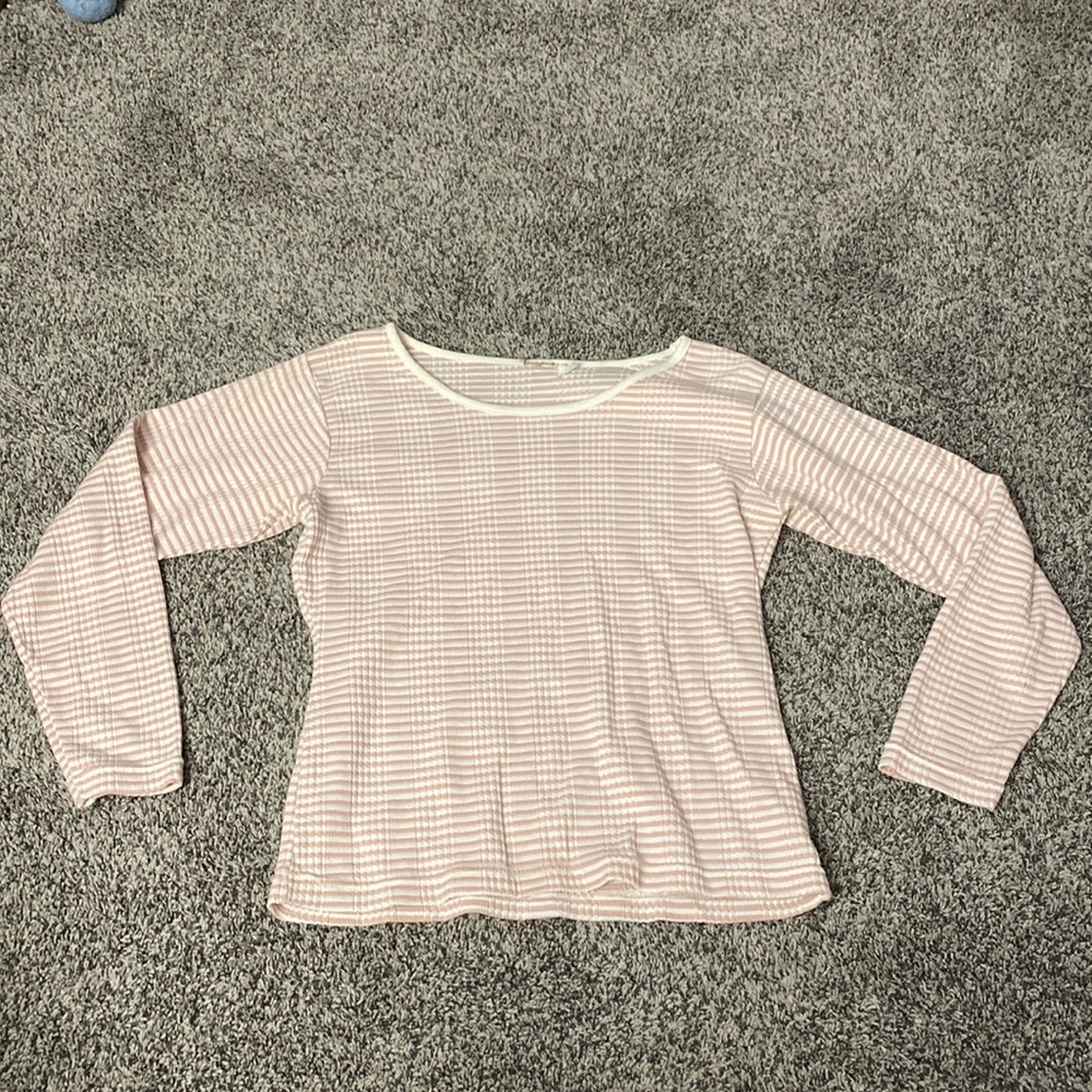 Pink and white striped long sleeve shirt ⭐️